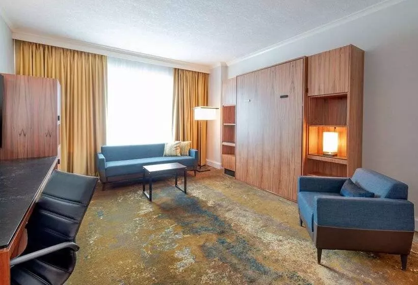 سوییت, Hyatt Regency Calgary