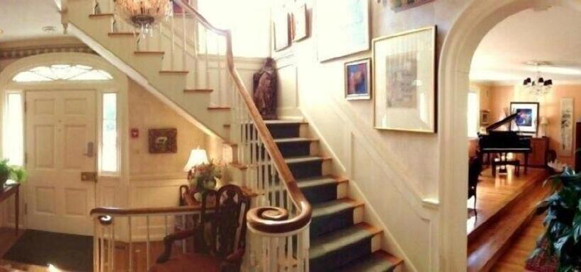 إستوديو ديلوكس, Kingsbrae Arms Inn