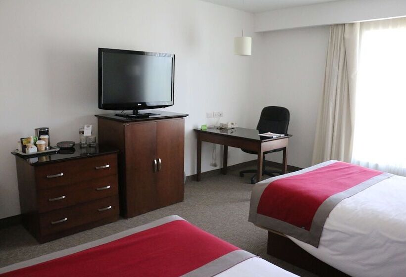 اتاق استاندارد با 2 تخت دوبل, Radisson Poliforum Plaza Hotel Leon