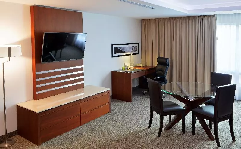 キングサイドベッドのスタンダードワンルーム, Radisson Poliforum Plaza Hotel Leon
