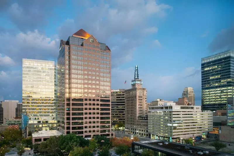 اتاق استاندارد با تخت بزرگ, Marriott Salt Lake City Center