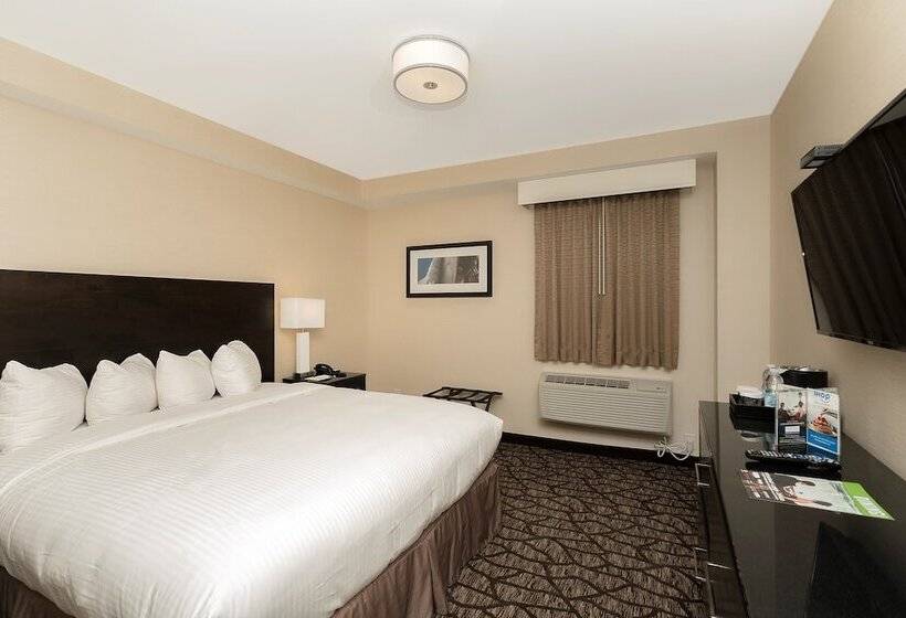 חדר סטנדרט עם מיטת קינג, Tower Hotel At Fallsview