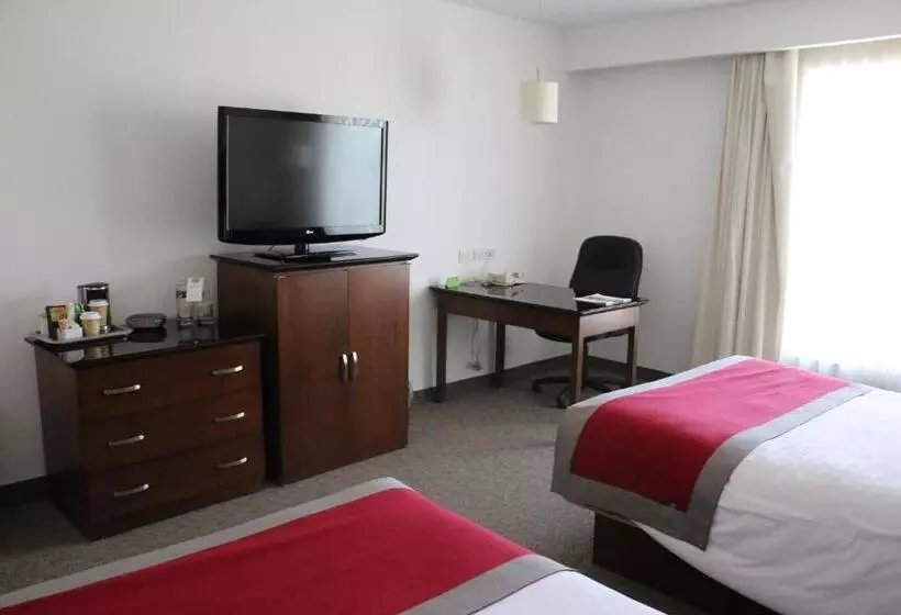 2ダブルベッドのスタンダードルーム, Radisson Poliforum Plaza Hotel Leon