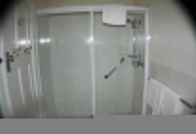 Deluxe-huone, Dormie House