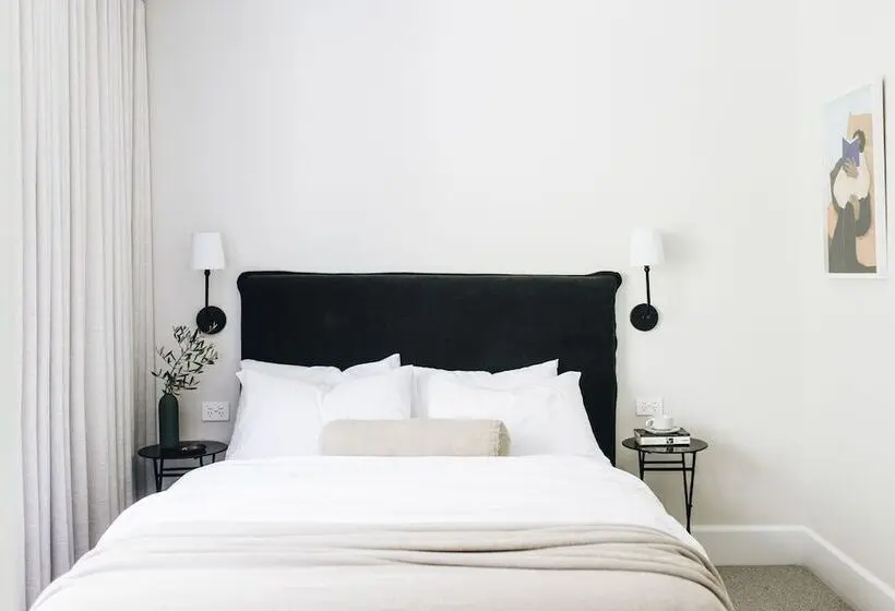 Deluxe-huone, Dormie House