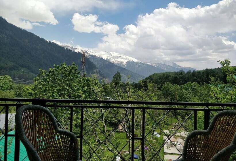 スーペリアーシェアルームのワンベッド, Madpackers Manali