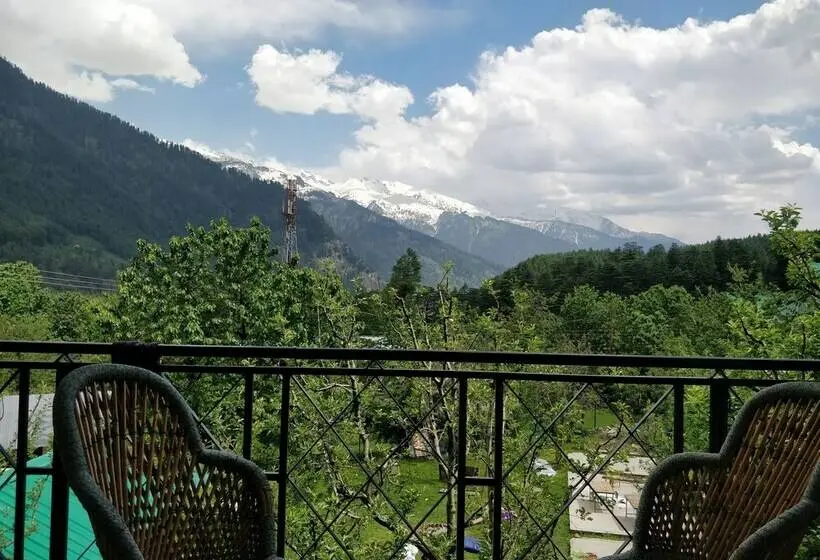 تختخواب در اتاق سوپریور مشترک, Madpackers Manali