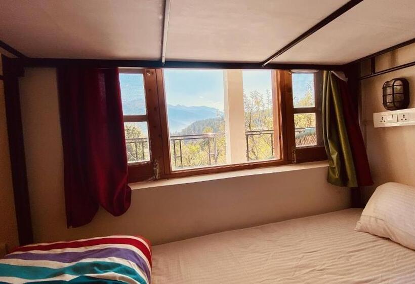 スーペリアーシェアルームのワンベッド, Madpackers Manali