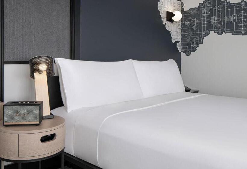 غرفة قياسية سرير كينج, Aloft Houston Shenandoah   The Woodlands