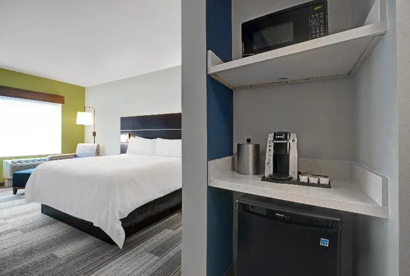 キングサイズベッドのスタンダードルーム, Holiday Inn Express   Milwaukee Downtown, An Ihg