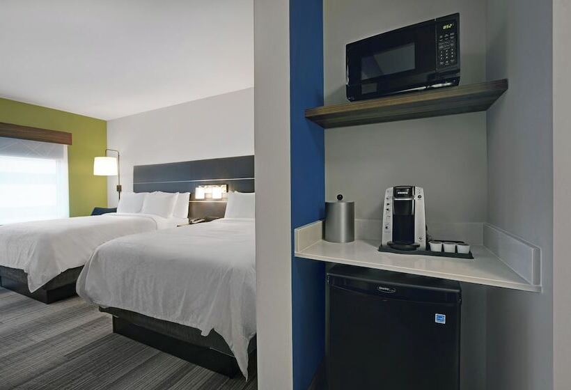 장애인을 위한 스위트, Holiday Inn Express Milwaukee Downtown, An Ihg