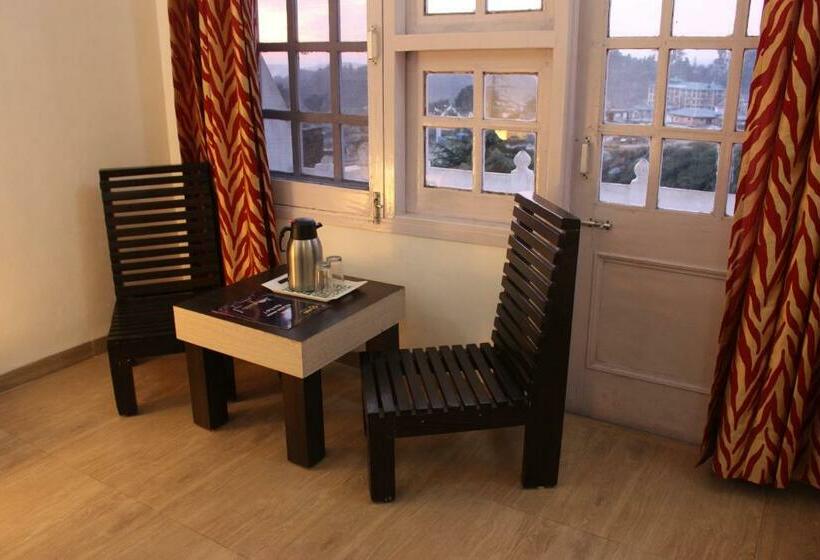 디럭스 룸, Vatika   The Riverside Resort