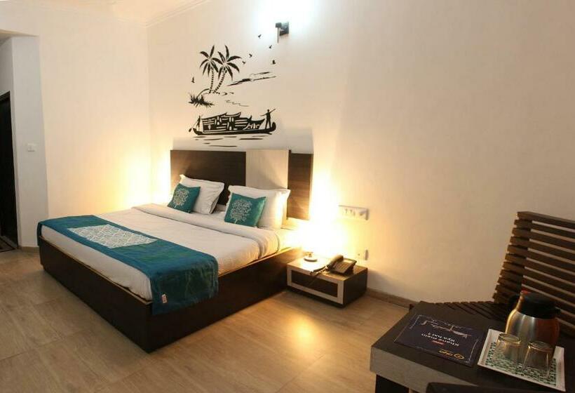 豪华房间, Vatika   The Riverside Resort