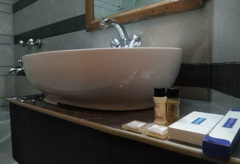수피리어 룸, Vatika   The Riverside Resort