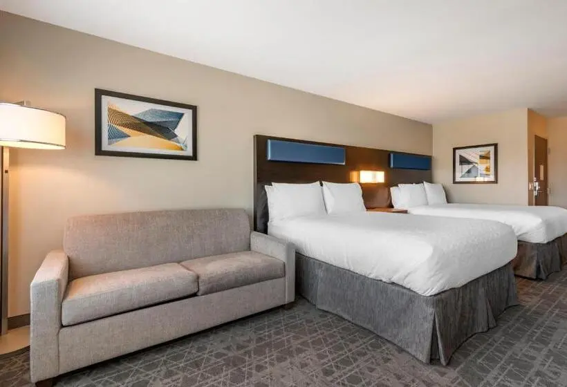 身障者適用スイートルーム, Holiday Inn Express & Suites   Carlisle Southwest I 81, An Ihg