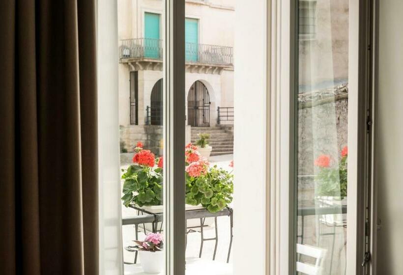 可观景的小型套房, Aura  Guest House Iblea