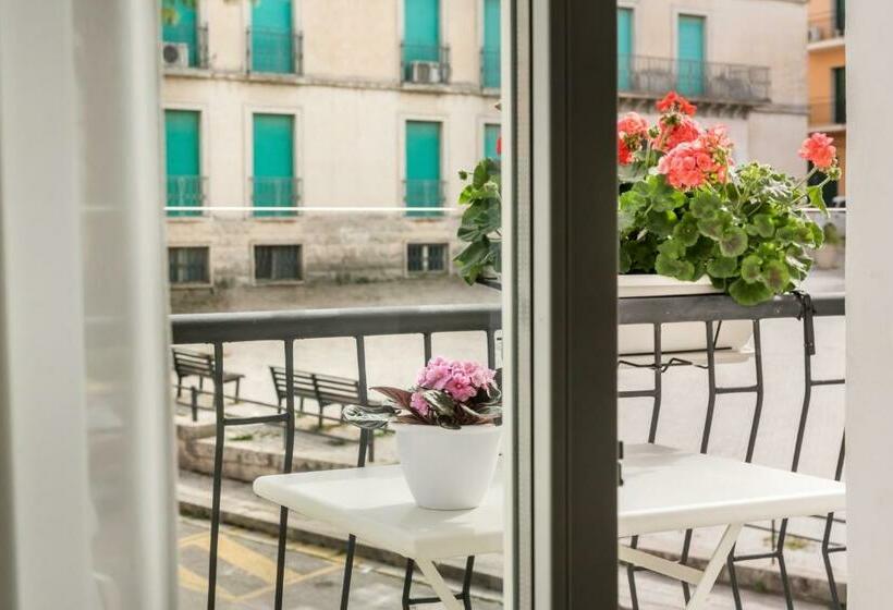 可观景的小型套房, Aura  Guest House Iblea