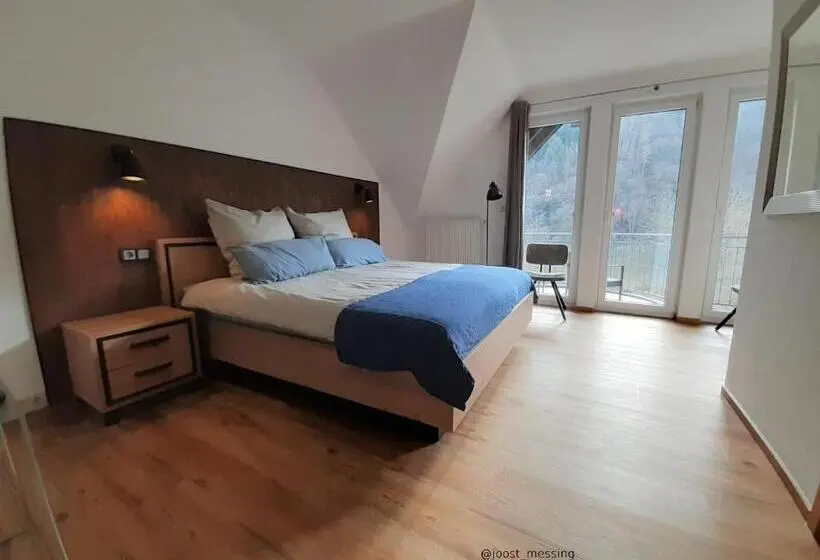 オーシャンビュースタンダードルームバルコニー付き, Haus Moselliebe B&b