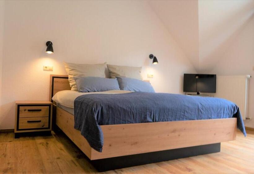 غرفة ديلوكس مطلّة علي البحر مزوَّدة بشُرفة, Haus Moselliebe B&b