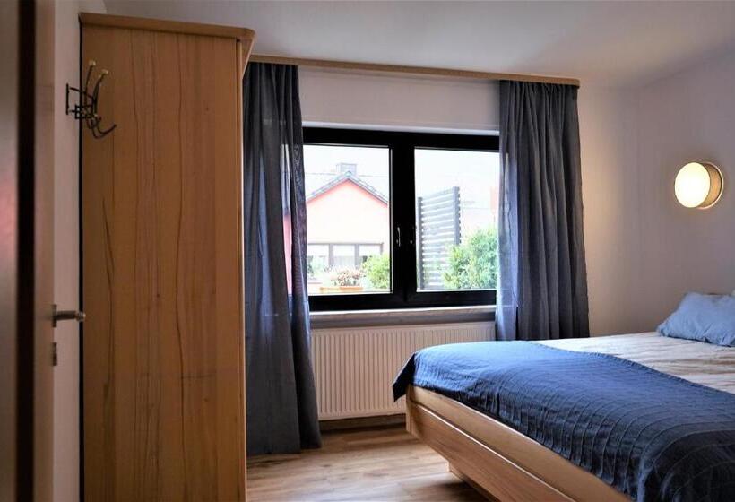 شقة غرفة واحدة, Haus Moselliebe B&b