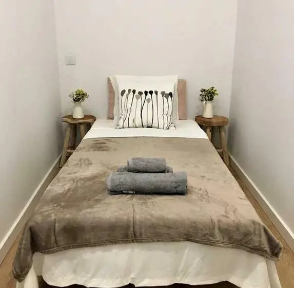 اتاق استاندارد یک نفره, Hola Hostel Alicante