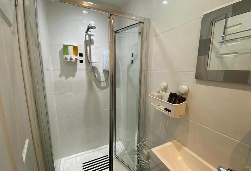Номер Стандарт, Peacock Guest House