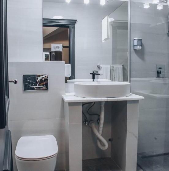 اتاق لوکس سه تخته, S Club Resort Hotel Aqua Park And Spa