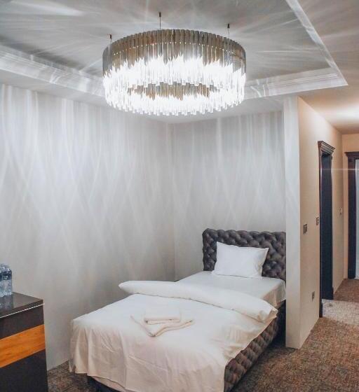 اتاق لوکس سه تخته, S Club Resort Hotel Aqua Park And Spa