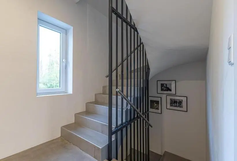 テラス付き１ベッドルームアパートメント, B26 Apartments   Unterwegs Zu Hause