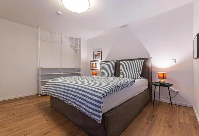 バルコニー付き１ベッドルームアパートメント, B26 Apartments   Unterwegs Zu Hause
