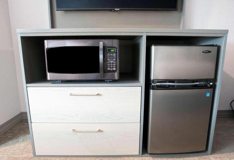 اتاق استاندارد با تخت بزرگ برای معلولان, Best Western Plus Prince George