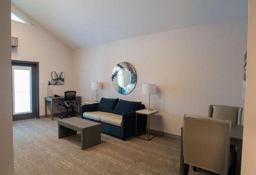 سوییت لوکس, Best Western Plus Prince George