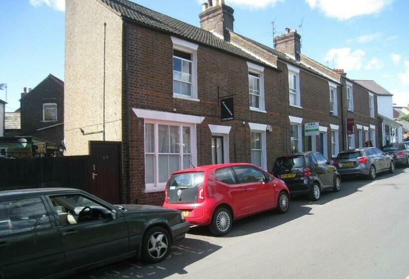 バス共有のスタンダードルーム, Keyfield Terrace Serviced Apartments