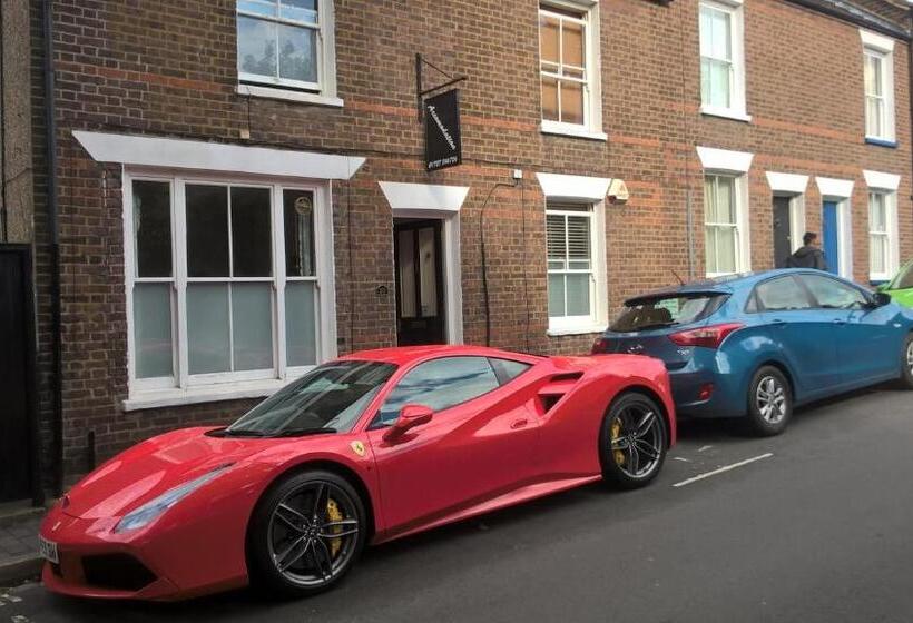 バス共有のスタンダードルーム, Keyfield Terrace Serviced Apartments