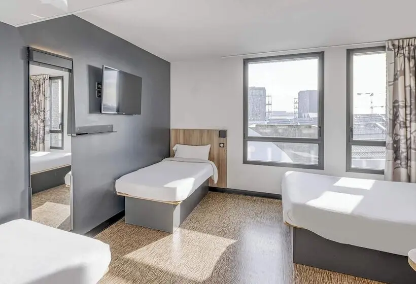 Standard Neljän Hengen Huone, B&b Hotel Bordeaux Bassins à Flot 3 étoiles