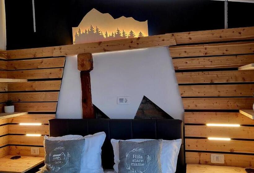 اتاق اکونومی, Hiša Stare Mame