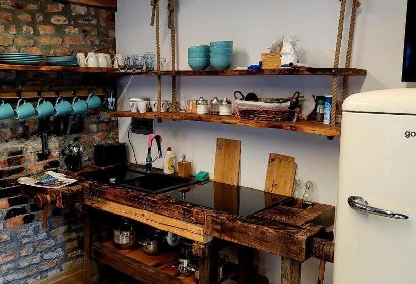 آپارتمان دوبلکس 1 خوابه, Hiša Stare Mame