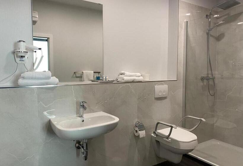 适合残疾人使用的标准间, Toscana