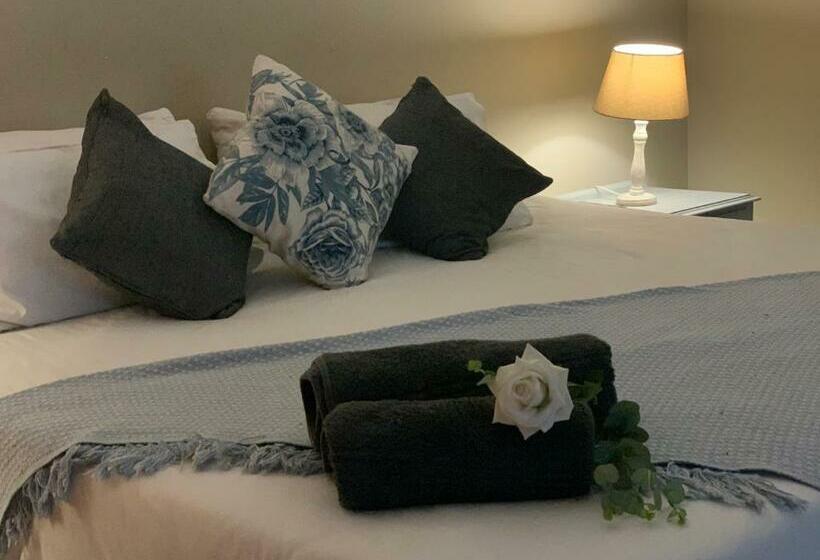 디럭스 룸, Bread & Barrel Eureka Kimberley