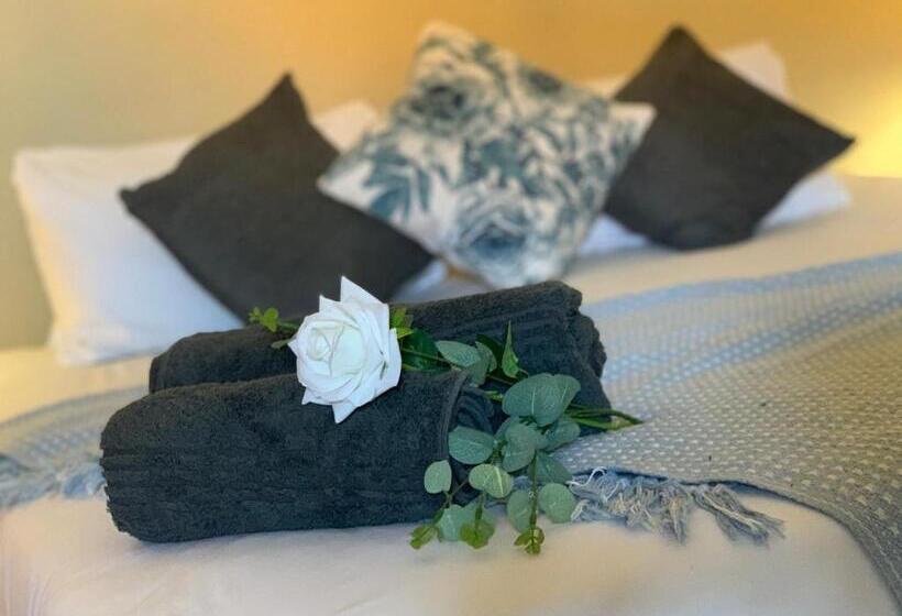 디럭스 룸, Bread & Barrel Eureka Kimberley