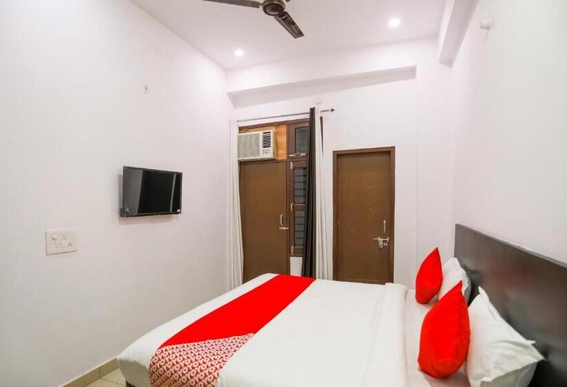 Habitació Triple Clàssica, Oyo Flagship 74770 Coco Tree