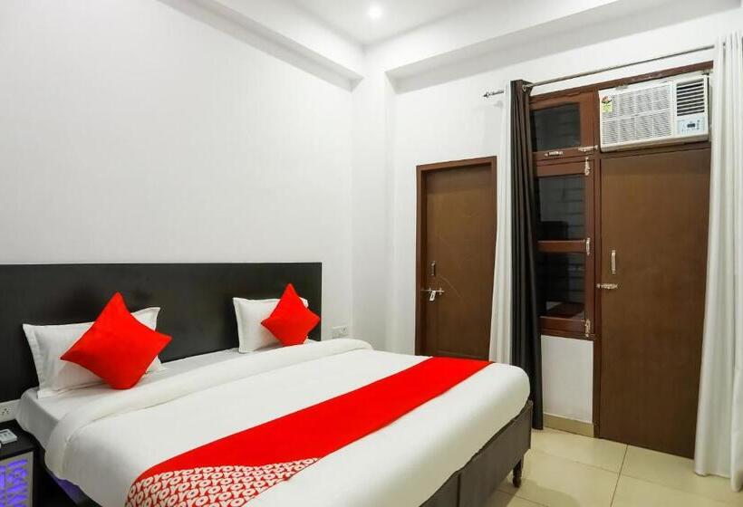 Habitació Triple Clàssica, Oyo Flagship 74770 Coco Tree