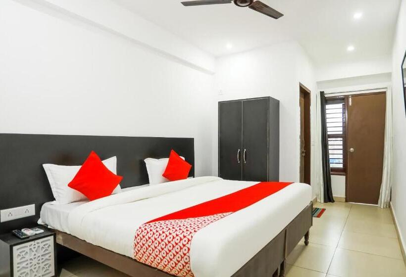 Habitació Triple Clàssica, Oyo Flagship 74770 Coco Tree