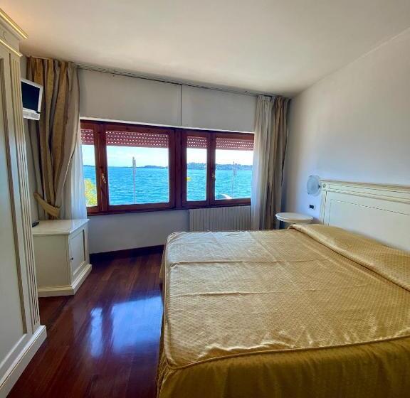 Номер Стандарт Вид на Озеро, Camere Al Veliero