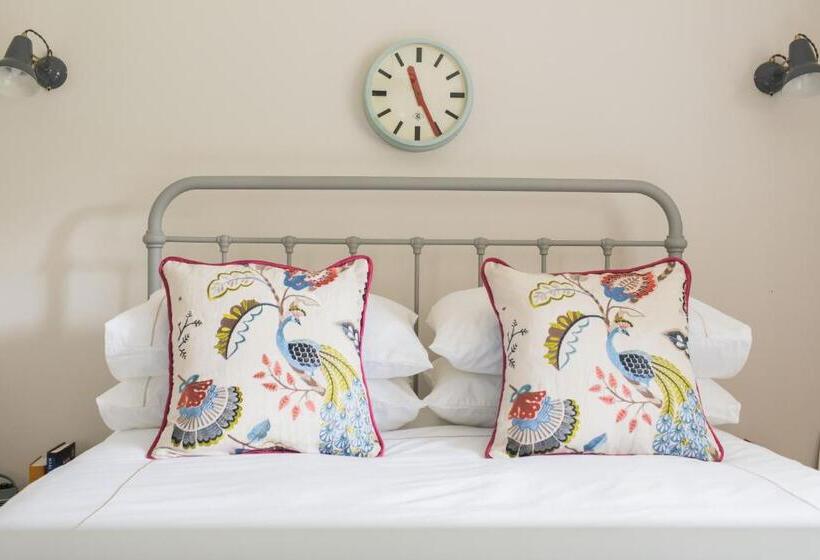 キングサイズベッドのデラックスルーム, Flore House