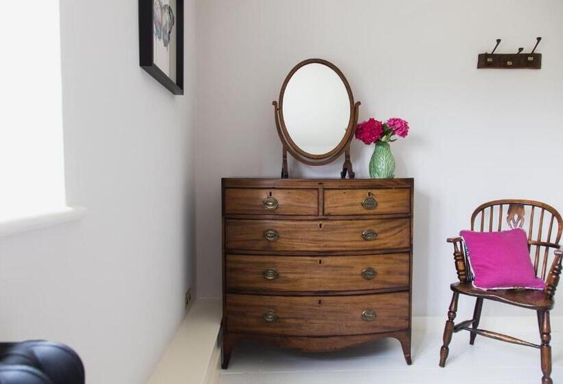 キングサイズベッドのデラックスルーム, Flore House