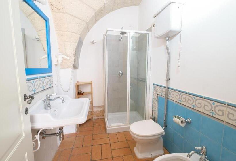 トリプルクラシックルーム, Borgo Santuri