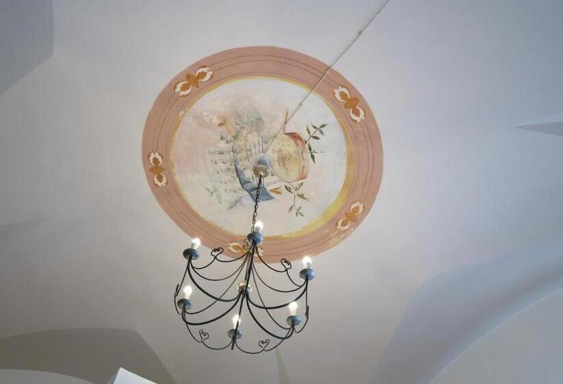 スーペリアトリプルルーム, Borgo Santuri