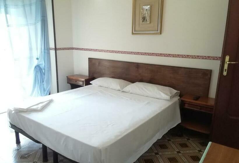 スタンダードシングルルーム, La Carina