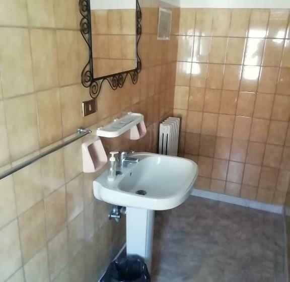 スタンダードシングルルーム, La Carina